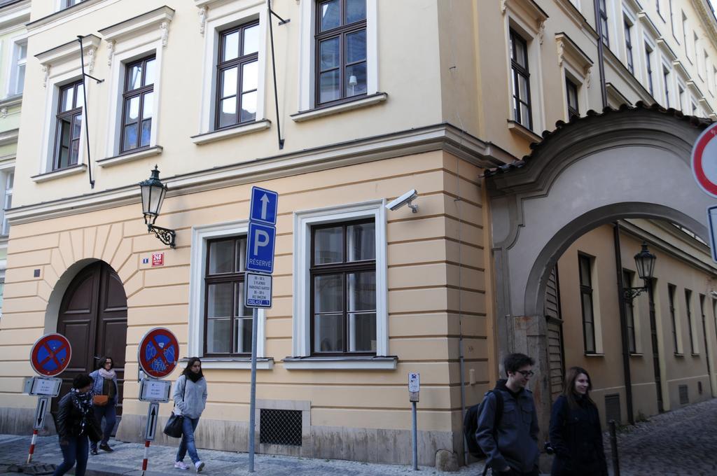 Royal Road Apartment Prague Exterior photo